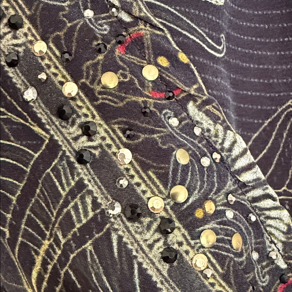 Camilla Elegant Black and Gold Top - Picture 7 of 10